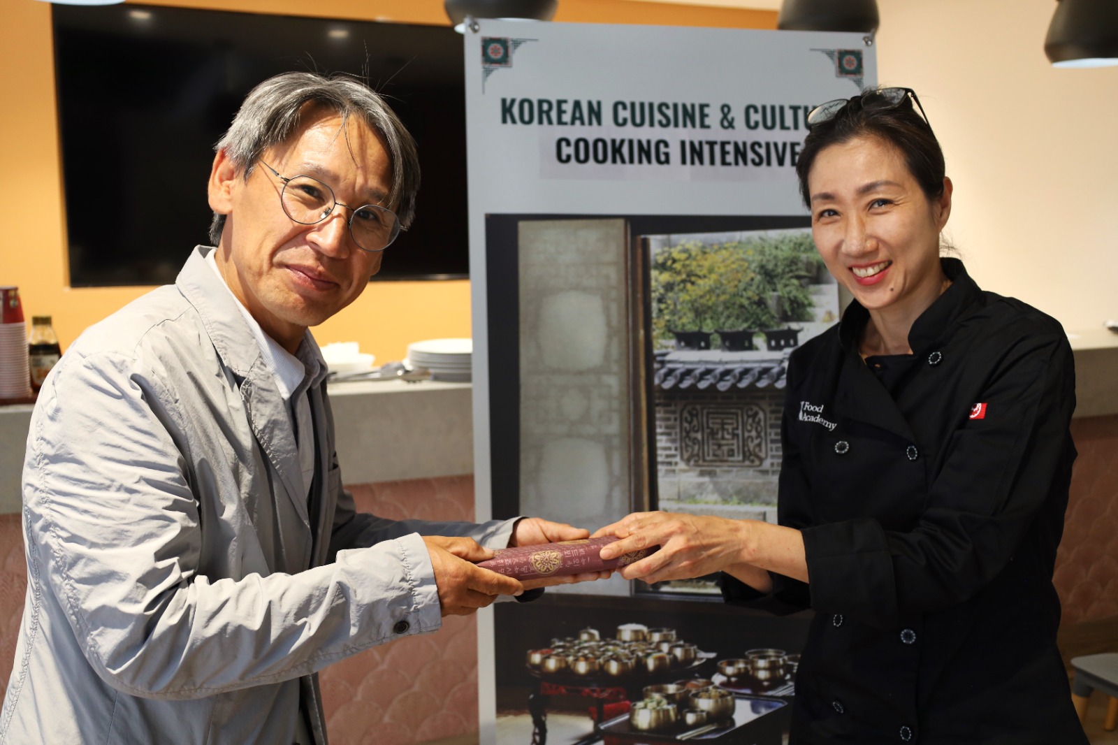 한식에 빠진 남아공 전문 조리사들…전문가 대상 한식 아카데미 수료식서 한식 대향연