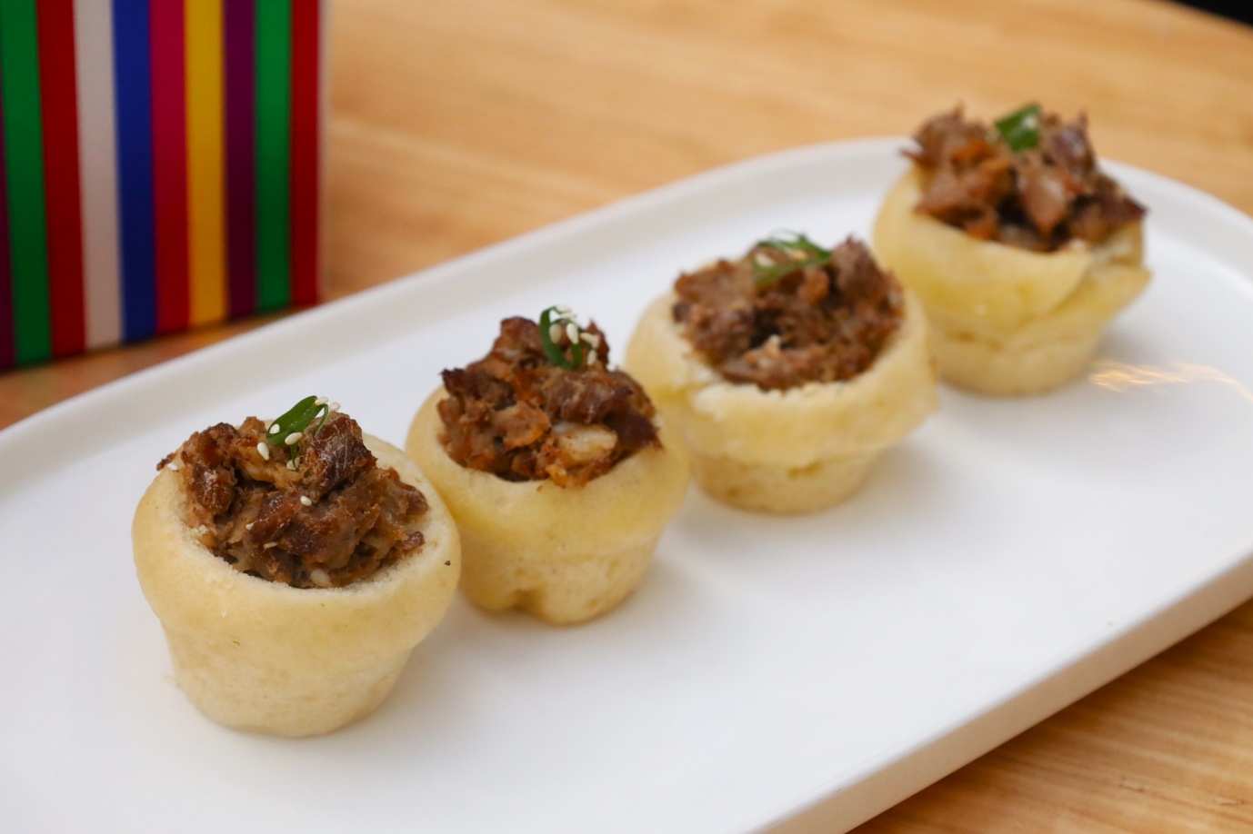A plate of food on a table

AI-generated content may be incorrect.
