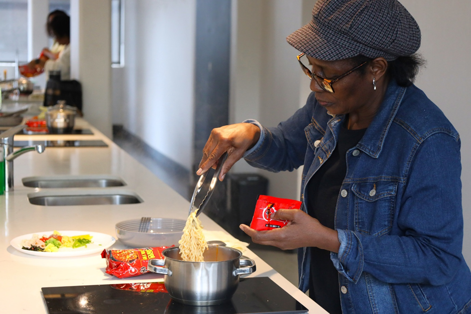 한국 라면에 더해진 남아공의 맛…주남아공한국문화원 K-누들 요리대회 개최