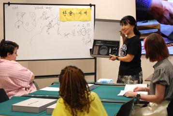  Korean Brush Writing Short Course Begins at the Korean Cultural Centre
